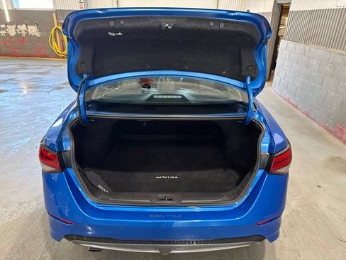 Certified 2020 Nissan Sentra SR w/ Premium Package FWD image 13