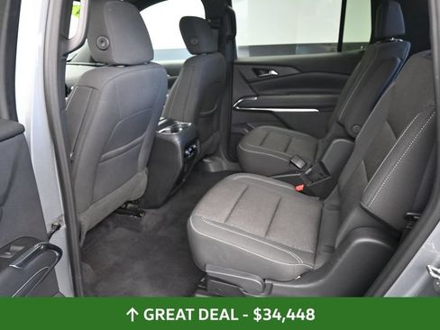 Used 2024 Chevrolet Traverse LT AWD/4WD image 18