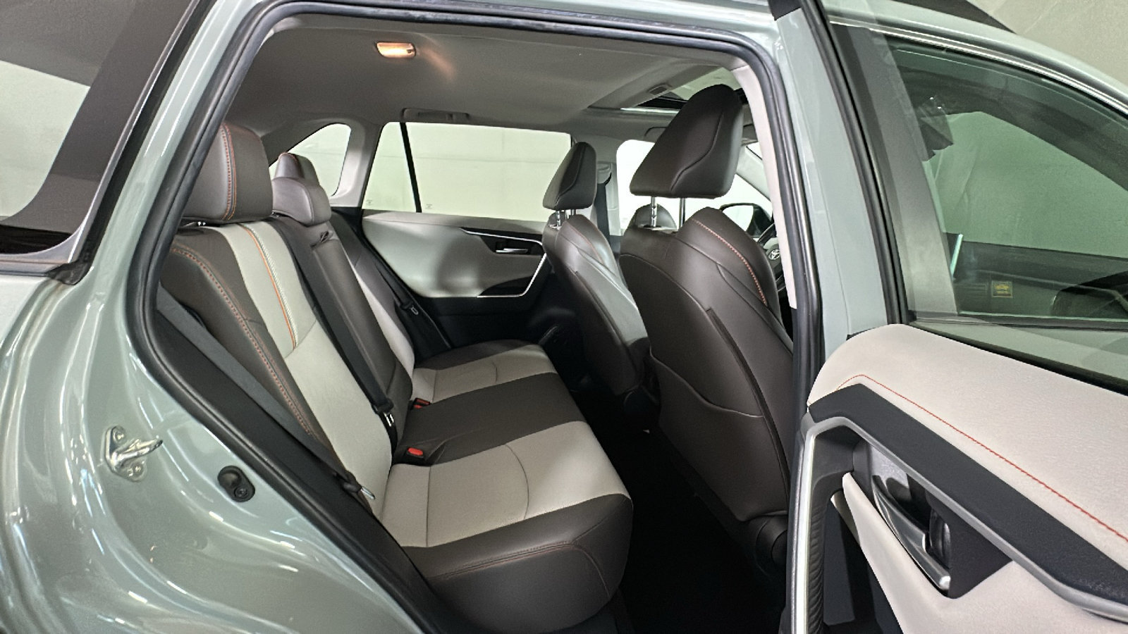 Used 2019 Toyota RAV4 Adventure w/ Advanced Technology Package AWD/4WD image 35
