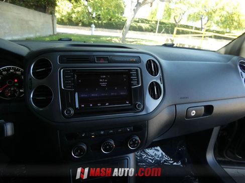 Used 2017 Volkswagen Tiguan S AWD/4WD image 55