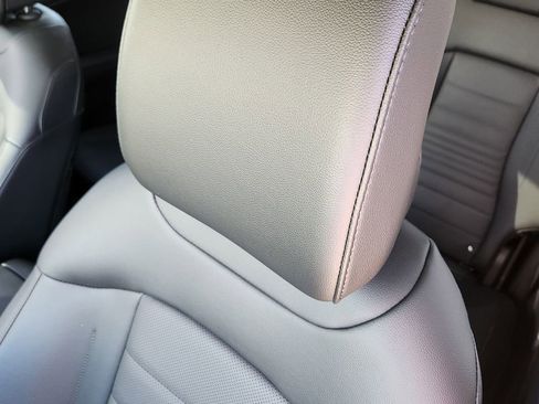 Used 2025 Kia Sportage SX image 14