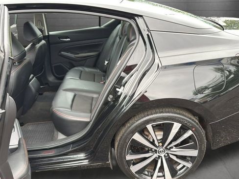 Used 2022 Nissan Altima 2.5 SR FWD image 20