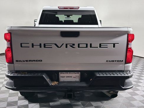 Used 2023 Chevrolet Silverado 2500 Custom w/ Custom Value Package AWD/4WD image 6