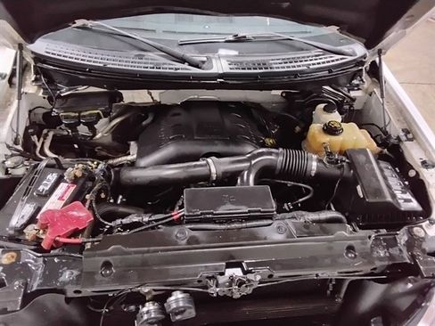 Used 2013 Ford F150 Platinum image 9