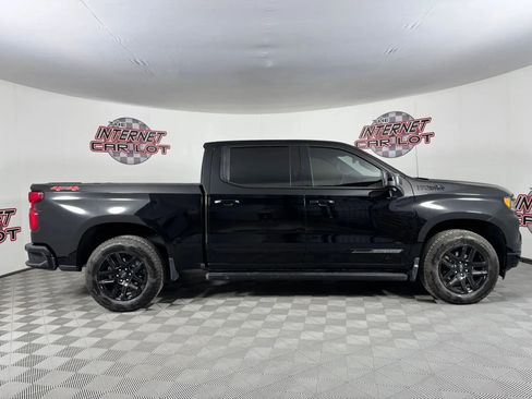 Used 2024 Chevrolet Silverado 1500 High Country w/ Midnight Edition AWD/4WD image 8