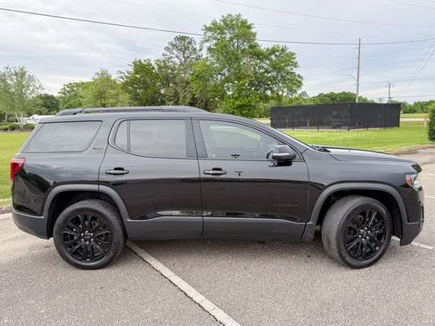 Used 2022 GMC Acadia SLT w/ Elevation Edition FWD image 3