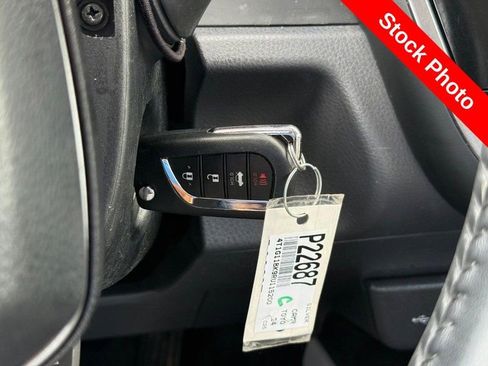 Used 2024 Toyota Camry SE image 30