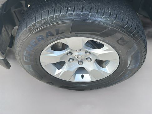 Used 2022 RAM 1500 Big Horn RWD image 34