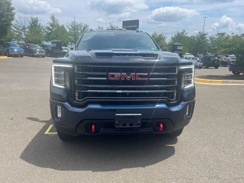 Used 2021 GMC Sierra 2500 AT4 w/ AT4 Premium Plus Package AWD/4WD image 2