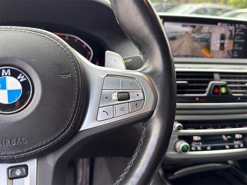 Used 2022 BMW 740i w/ M Sport Package image 14