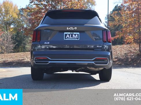 Used 2023 Kia Sorento SX Prestige image 6