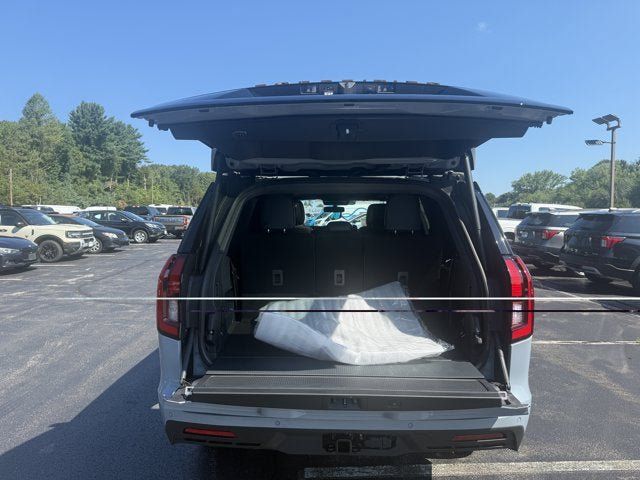 New 2027 Ford Expedition Tremor w/ Driver's Package AWD/4WD image 4