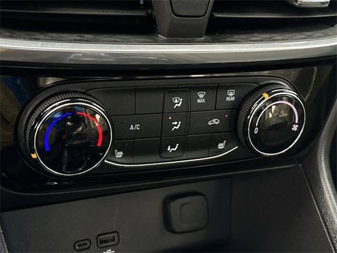 Used 2024 Buick Encore GX Sport Touring w/ Comfort Package image 18