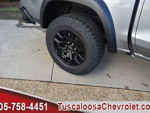 Used 2025 Chevrolet Colorado Trail Boss image 13