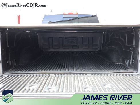 Used 2019 RAM 1500 Big Horn RWD image 14