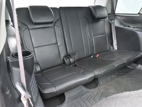 Used 2020 GMC Yukon Denali w/ Denali Premium Package image 40