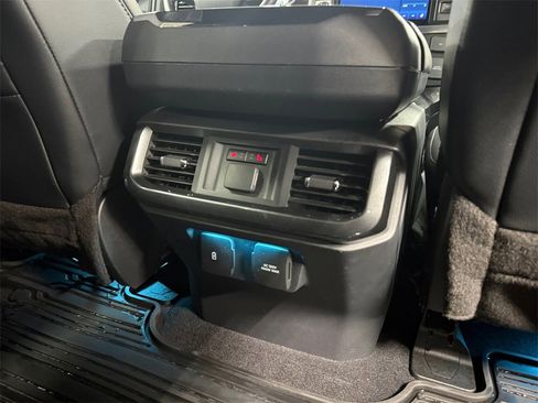 Used 2023 Ford F150 Lariat w/ Equipment Group 502A High image 22