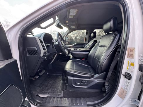 Used 2018 Ford F350 Lariat w/ Camper Package image 11