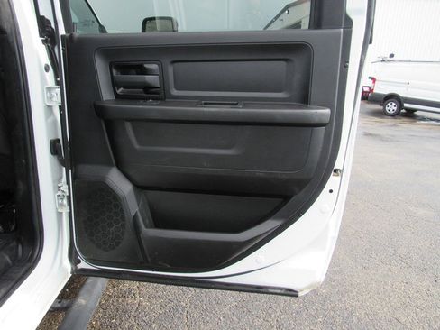 Used 2024 RAM 3500 Tradesman w/ Chrome Appearance Group AWD/4WD image 15