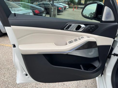Used 2024 BMW ALPINA XB7 AWD/4WD image 21