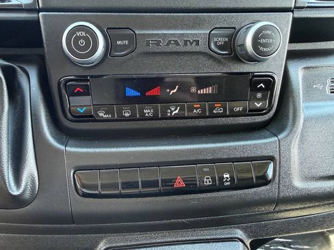 Used 2023 RAM ProMaster 2500 FWD image 36