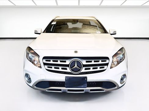 Used 2019 Mercedes-Benz GLA 250 4MATIC image 2
