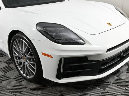 New 2025 Porsche Panamera RWD image 39