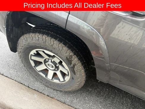 Used 2018 Toyota 4Runner TRD Off-Road AWD/4WD image 14