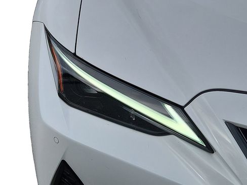 Used 2025 Lexus IS 350 F Sport image 10