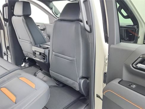 New 2026 GMC Sierra 1500 AT4 w/ AT4 Premium Package AWD/4WD image 21