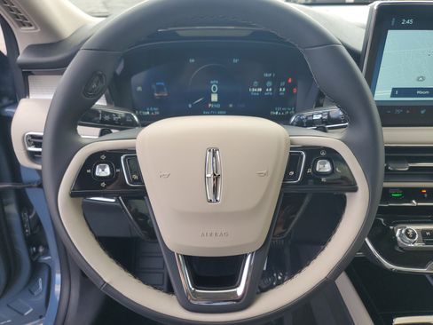 New 2026 Lincoln Corsair Premiere image 16