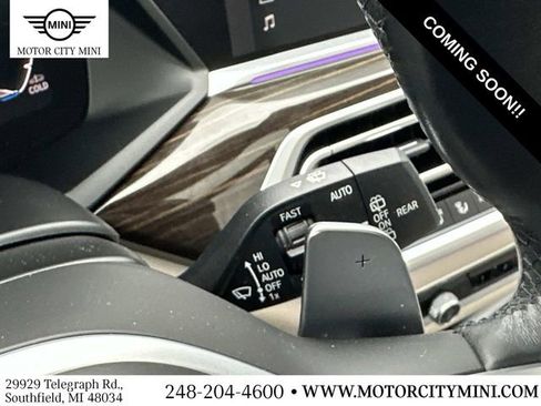 Used 2021 BMW X7 M50i w/ Executive Package image 29