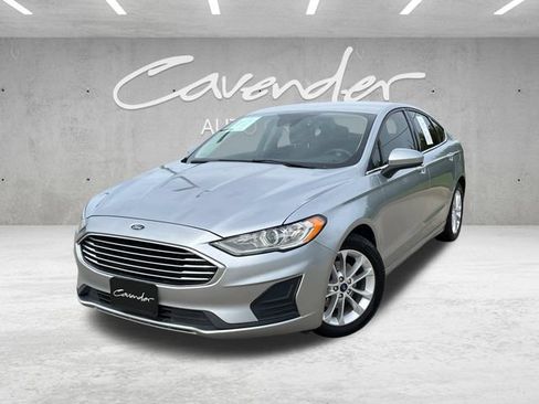 Used 2020 Ford Fusion SE FWD image 1