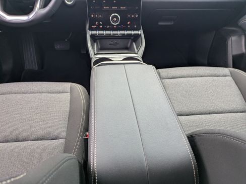 New 2026 GMC Terrain Elevation w/ LPO, Floor Liner Package image 17