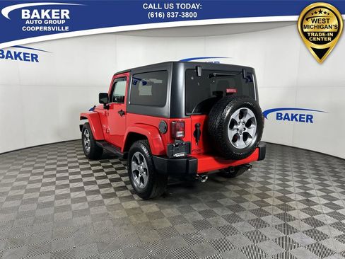 Used 2017 Jeep Wrangler Sahara w/ Dual Top Group image 7