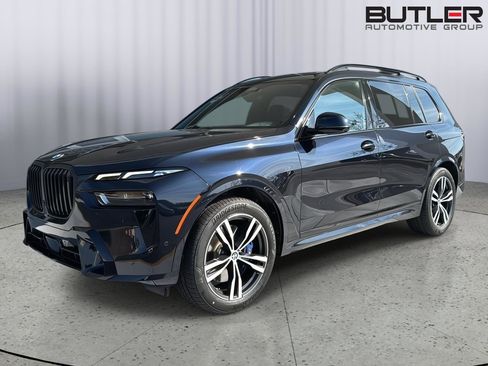 Certified 2023 BMW X7 xDrive40i w/ M Sport Package image 2