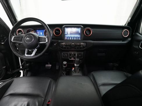 Used 2019 Jeep Wrangler Unlimited Sahara w/ Quick Order Package 24M Moab image 5