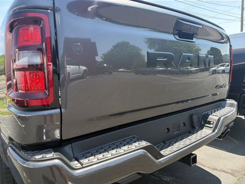 Used 2026 RAM 1500 Big Horn AWD/4WD image 9