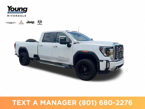 Used 2024 GMC Sierra 3500 Denali w/ Denali Reserve Package AWD/4WD image 6