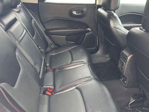 Used 2017 Jeep Compass Trailhawk w/ Leather Interior Group AWD/4WD image 31
