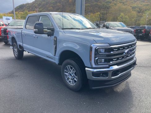 New 2026 Ford F250 Lariat image 3