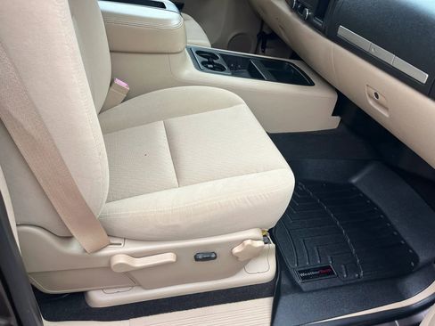 Used 2007 Chevrolet Silverado 1500 LT w/ South Central Value Package image 10