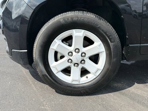 Used 2015 GMC Acadia SLE FWD image 38