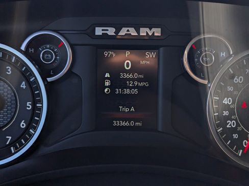 Used 2023 RAM 2500 Tradesman AWD/4WD image 13