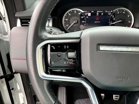 Used 2023 Land Rover Discovery Sport SE R-Dynamic image 2