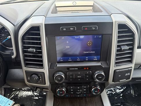 Used 2021 Ford F250 Lariat w/ Lariat Value Package AWD/4WD image 2