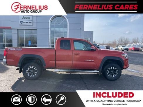 Used 2016 Toyota Tacoma TRD Off-Road w/ Towing Package image 6