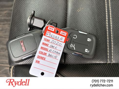 Used 2020 GMC Acadia Denali w/ Technology Package AWD/4WD image 6