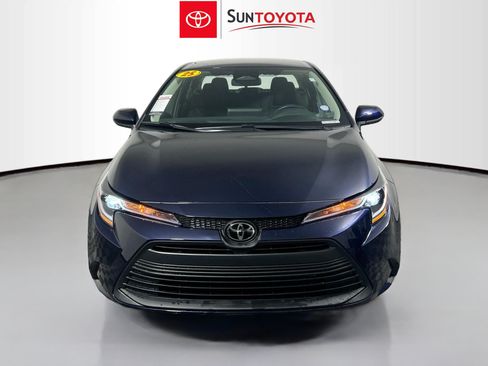 Used 2025 Toyota Corolla LE FWD image 10