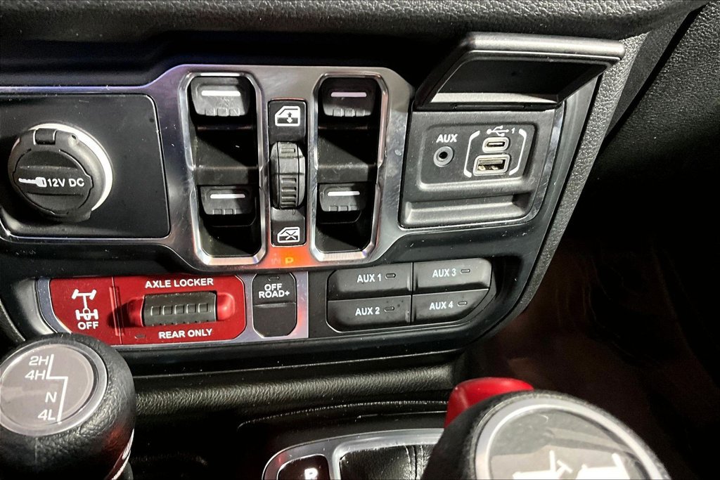Used 2024 Jeep Wrangler Unlimited Sport AWD/4WD image 34